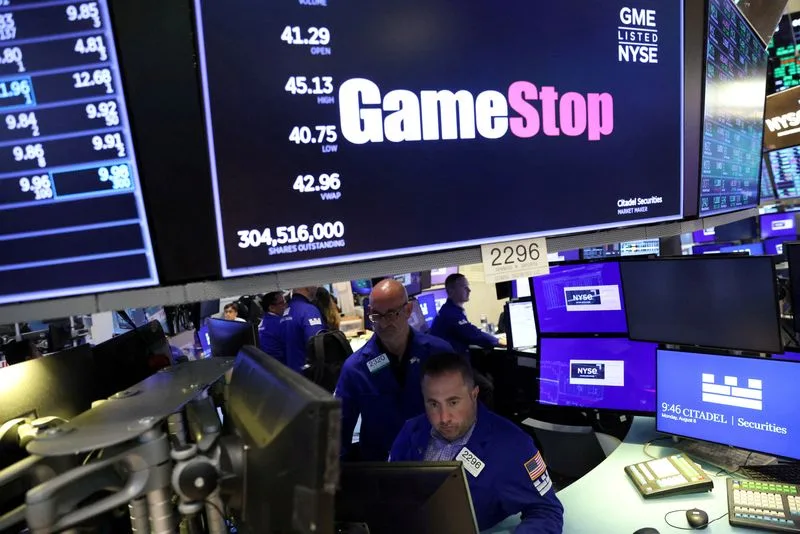 gamestop paylari keith gillin milyon dolarlik yatirim yapacagini aciklamasinin akabinde artti qPbAHLX.jpg